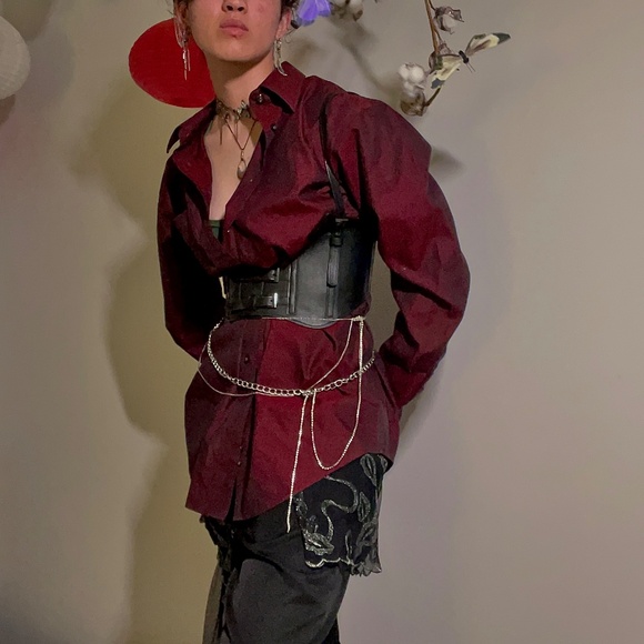 Red Dress Shirt (colour shifting fabric!) - Picture 2 of 4